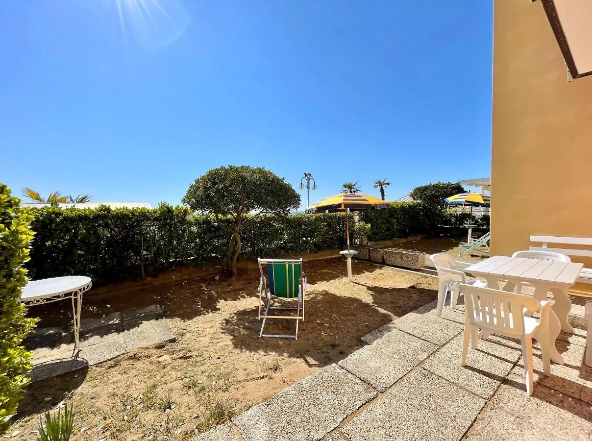 Villa Fronte Mare-Carraro Immobiliare Jesolo - Family Apartments