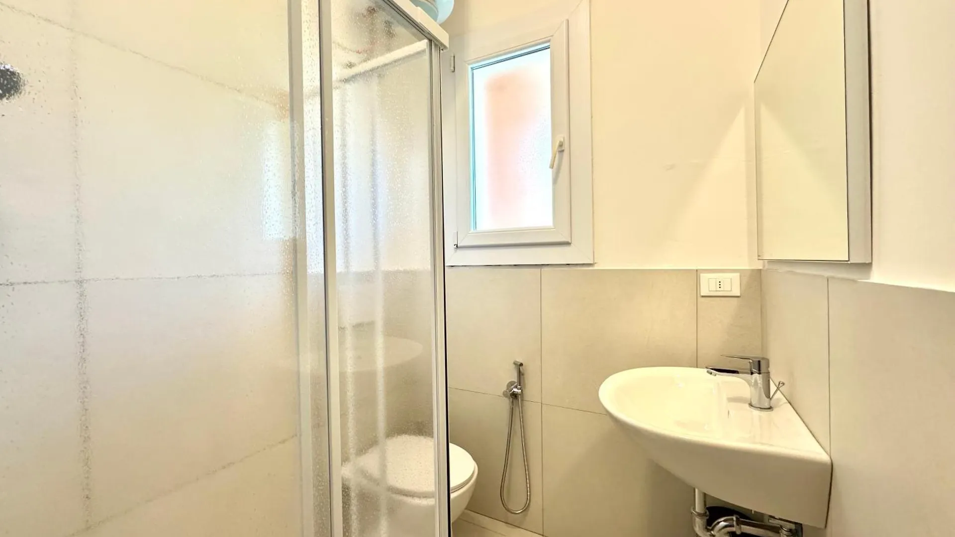 Villa Fronte Mare-Carraro Immobiliare Jesolo - Family Apartments
